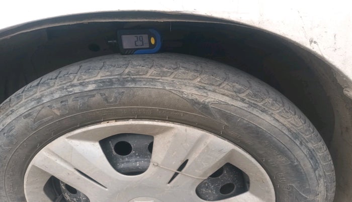 2018 Maruti Wagon R 1.0 VXI AMT, CNG, Automatic, 96,755 km, tyre