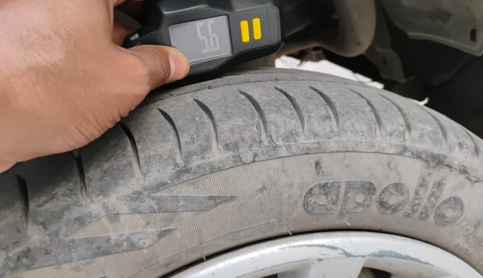 2018 Maruti Wagon R 1.0 VXI AMT, Petrol, Automatic, 49,209 km, tyre
