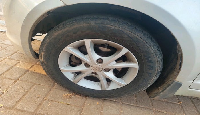 2009 Maruti Swift Dzire VDI, Diesel, Manual, 1,76,323 km, tyre
