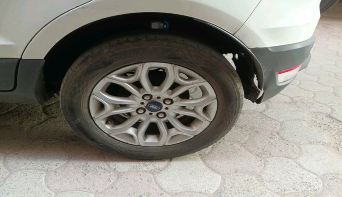 2016 Ford Ecosport TITANIUM 1.5L DIESEL, Diesel, Manual, 1,95,915 km, tyre