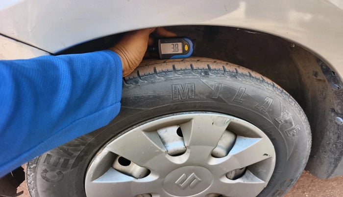 2014 Maruti Celerio LXI, Petrol, Manual, 92,682 km, tyre