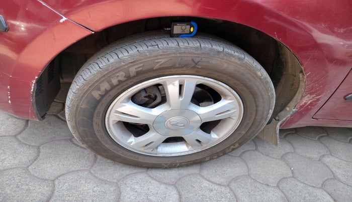 2011 Hyundai i20 ASTA 1.2, Petrol, Manual, 1,06,113 km, tyre