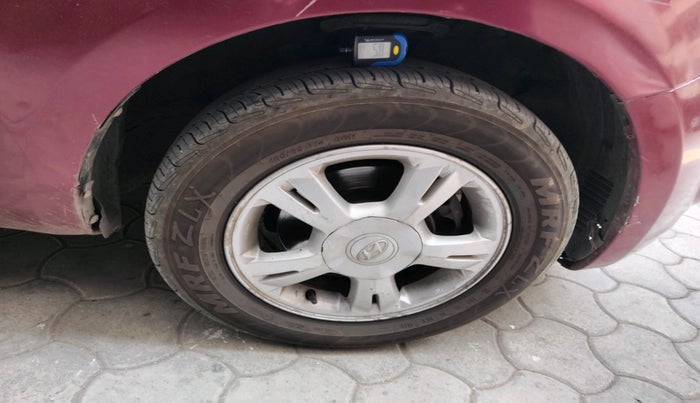 2011 Hyundai i20 ASTA 1.2, Petrol, Manual, 1,06,113 km, tyre