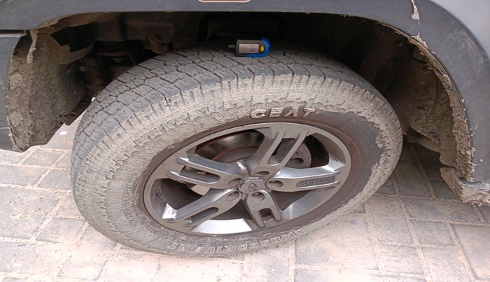 2022 Mahindra Thar LX  P 4WD AT CONVERTIBLE, Petrol, Automatic, 21,914 km, tyre