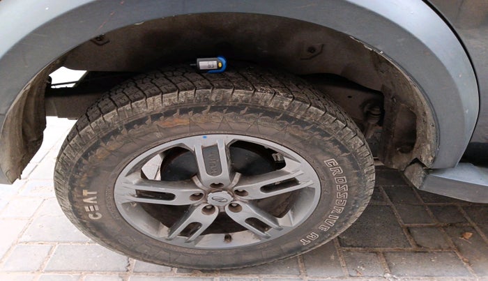 2022 Mahindra Thar LX  P 4WD AT CONVERTIBLE, Petrol, Automatic, 21,914 km, tyre