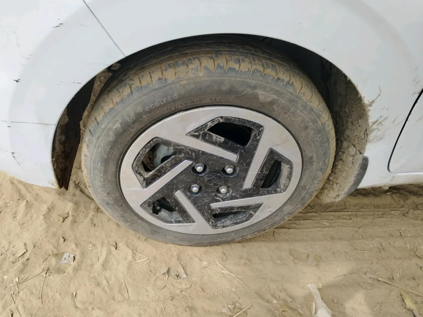 2025 Hyundai GRAND I10 NIOS Sportz 1.2 HY-CNG Duo, CNG, Manual, 4,249 km, tyre