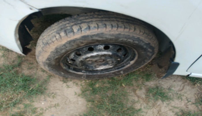 2016 Maruti Wagon R 1.0 LXI CNG, CNG, Manual, 70,451 km, tyre