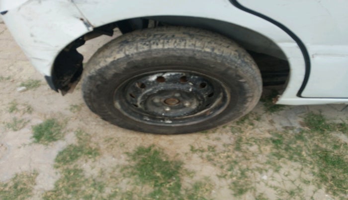 2016 Maruti Wagon R 1.0 LXI CNG, CNG, Manual, 70,451 km, tyre