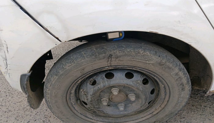 2014 Hyundai Eon MAGNA +, Petrol, Manual, 1,12,530 km, tyre