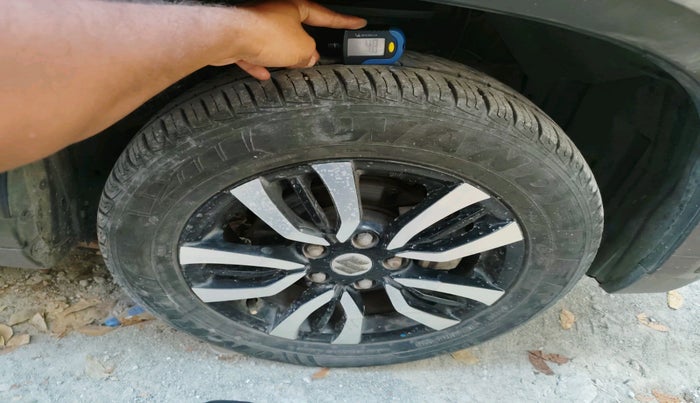 2016 Maruti Vitara Brezza LDI, Diesel, Manual, 56,950 km, tyre