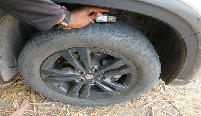 2018 Maruti Vitara Brezza ZDI, Diesel, Manual, 59,379 km, tyre