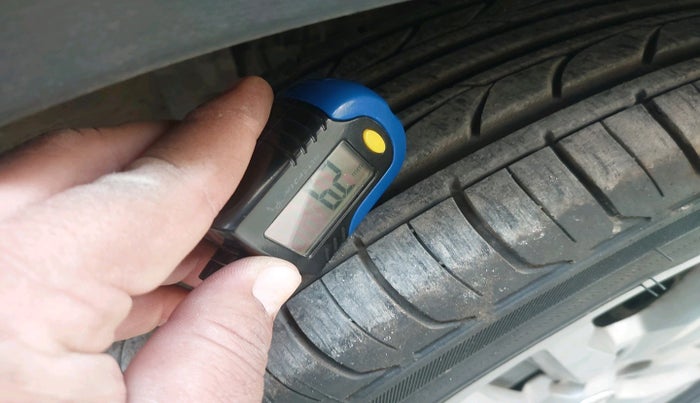 2019 Renault TRIBER RXZ, Petrol, Manual, 37,543 km, tyre