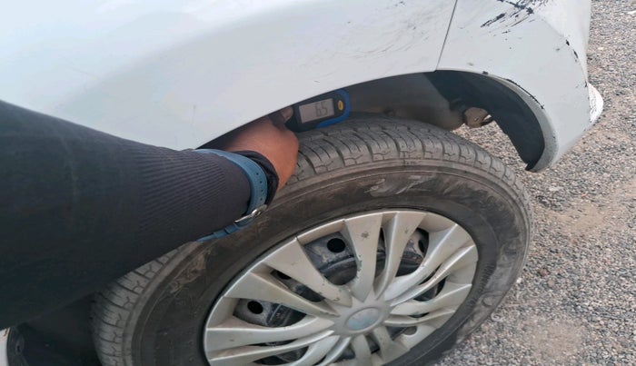 2015 Maruti Alto 800 LXI, Petrol, Manual, 45,286 km, tyre