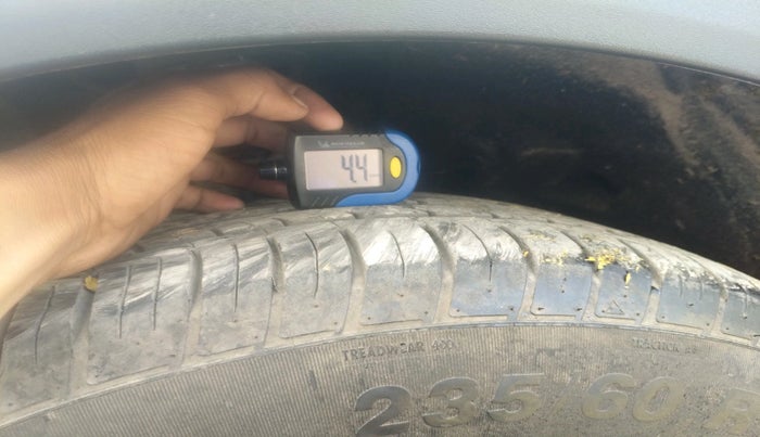 2022 Mahindra XUV700 AX 7 P MT 7 STR, Petrol, Manual, 40,525 km, tyre