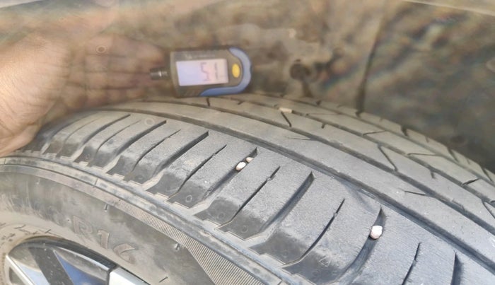 2022 Hyundai VENUE S PLUS 1.5 CRDI, Diesel, Manual, 31,531 km, tyre