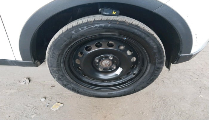 2023 Tata NEXON XM SUNROOF DIESEL, Diesel, Manual, 72,773 km, tyre