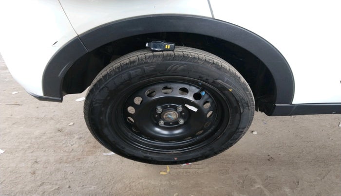 2023 Tata NEXON XM SUNROOF DIESEL, Diesel, Manual, 72,773 km, tyre