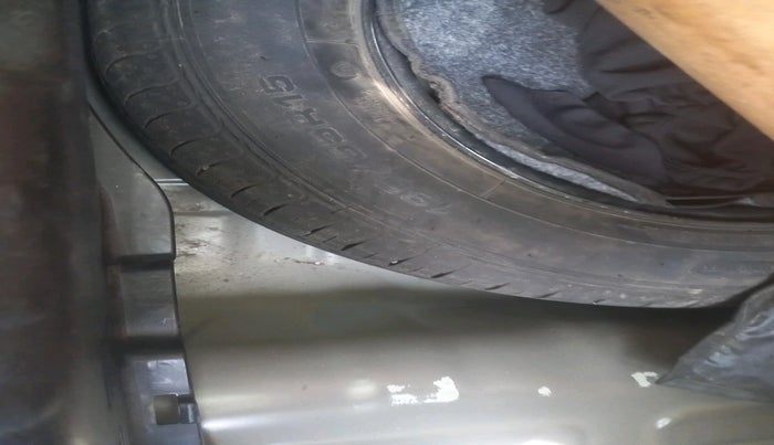 2024 KIA SONET HTK (O) 1.2 Petrol MT, Petrol, Manual, 34,660 km, tyre