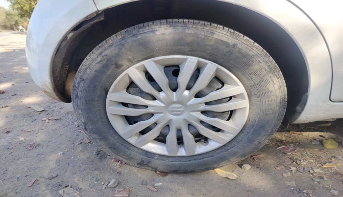 2014 Maruti Ritz VXI, CNG, Manual, 90,218 km, tyre