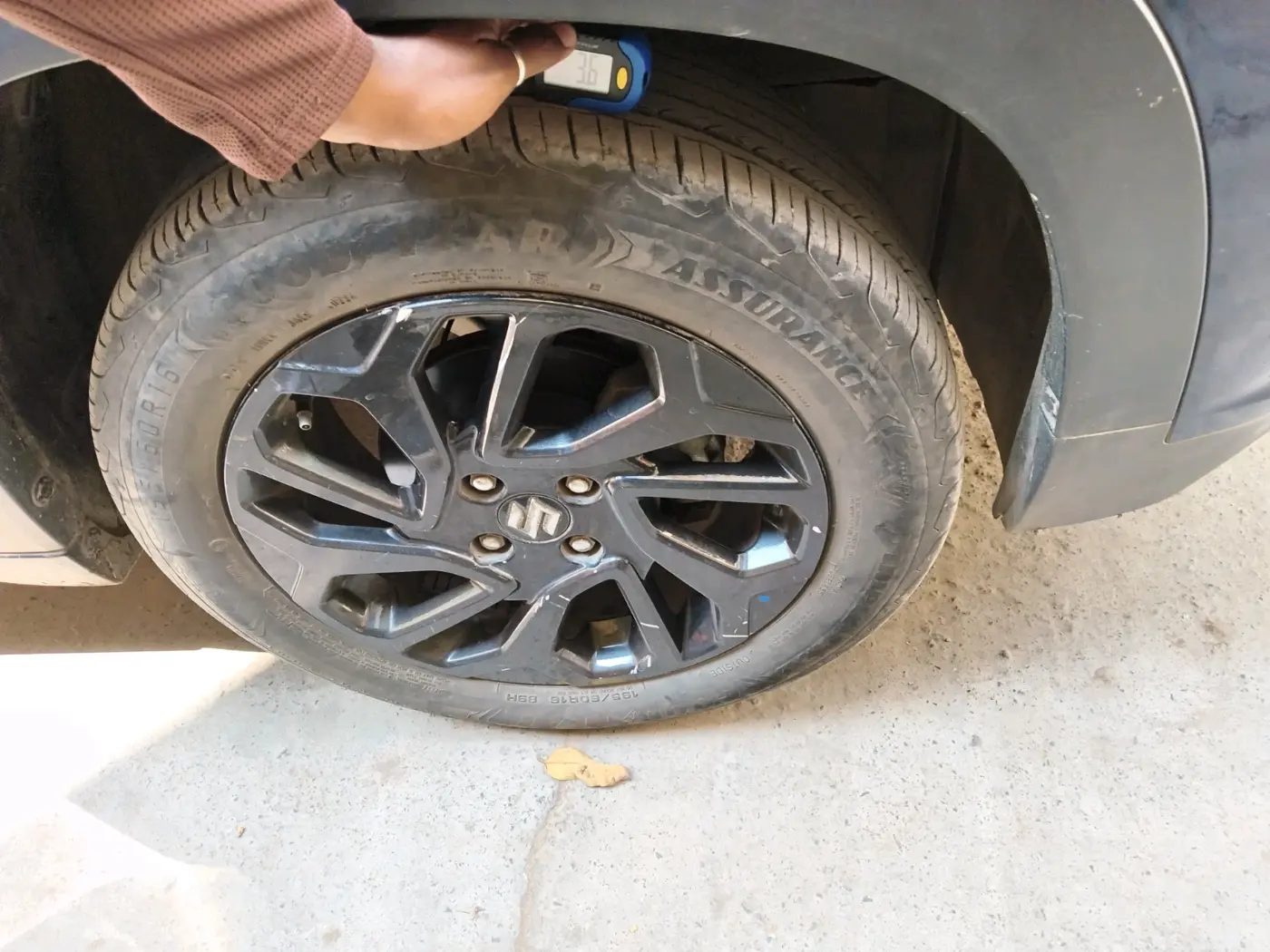 2024 Maruti FRONX DELTA PLUS 1.2L AGS, Petrol, Automatic, 40,417 km, tyre