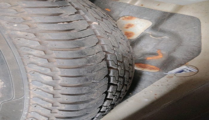 2015 Maruti Alto K10 VXI AMT, Petrol, Automatic, 14,570 km, tyre