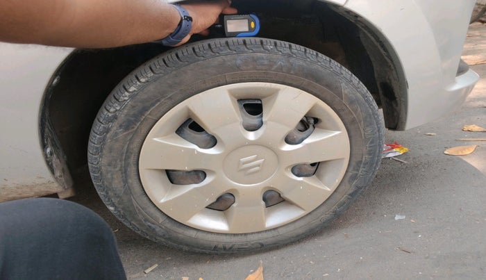 2015 Maruti Alto K10 VXI AMT, Petrol, Automatic, 14,570 km, tyre