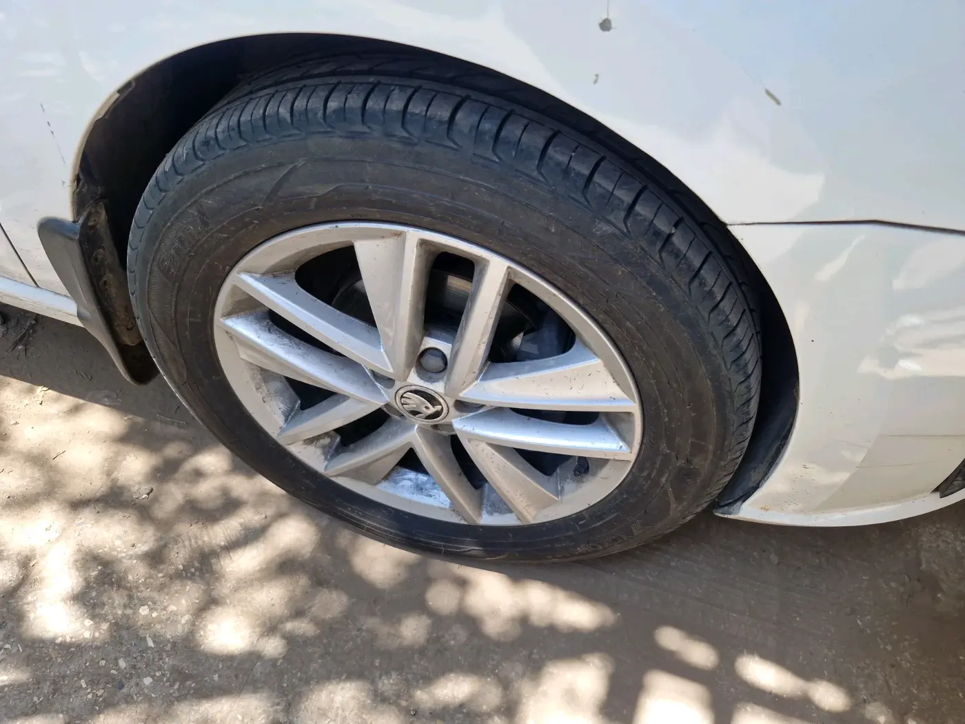 2019 Skoda Rapid STYLE 1.6 MPI, Petrol, Manual, 74,546 km, tyre