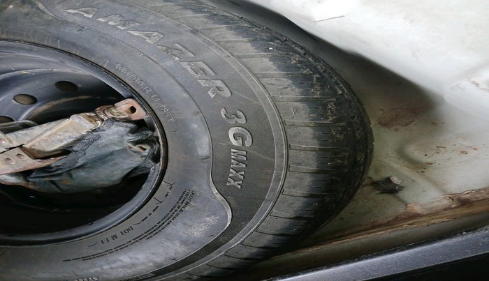 2013 Hyundai i20 ASTA 1.4 CRDI, Diesel, Manual, 1,45,424 km, tyre