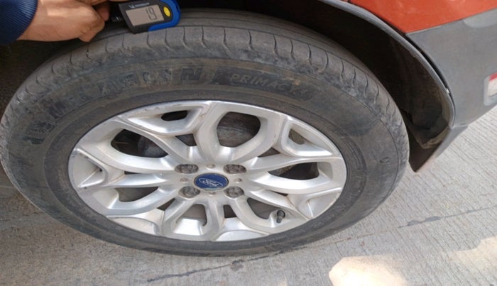 2014 Ford Ecosport TITANIUM 1.5L DIESEL, Diesel, Manual, 1,11,589 km, tyre