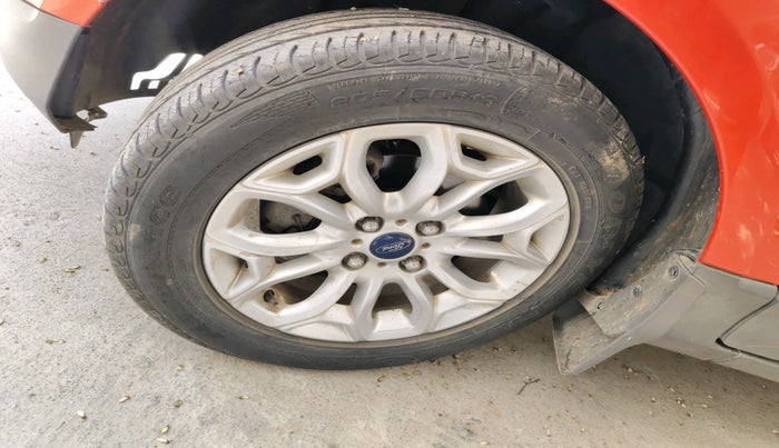 2014 Ford Ecosport TITANIUM 1.5L PETROL AT, Petrol, Automatic, 32,197 km, tyre