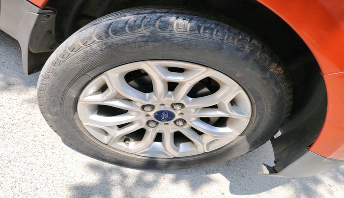 2014 Ford Ecosport TITANIUM 1.5L PETROL AT, Petrol, Automatic, 32,197 km, tyre