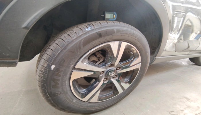 2022 Tata NEXON EV XZ PLUS LUX, Electric, Automatic, 42,098 km, tyre