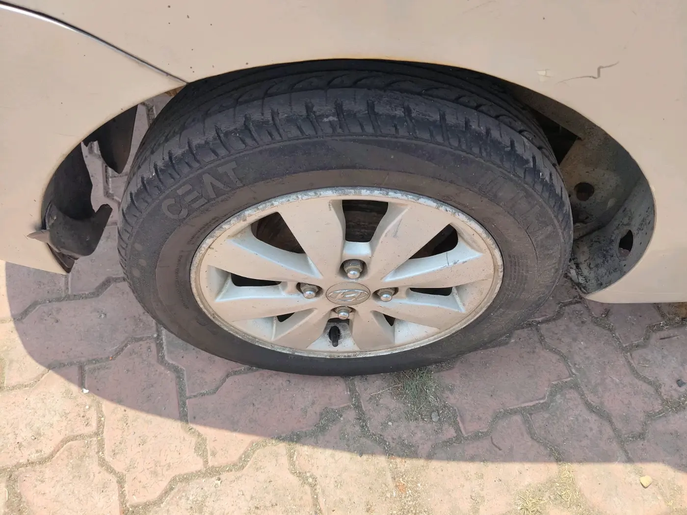 2015 Hyundai Xcent S 1.1 CRDI, Diesel, Manual, 63,652 km, tyre