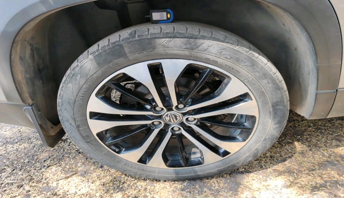 2021 MG HECTOR SHARP 2.0 DIESEL, Diesel, Manual, 81,744 km, tyre