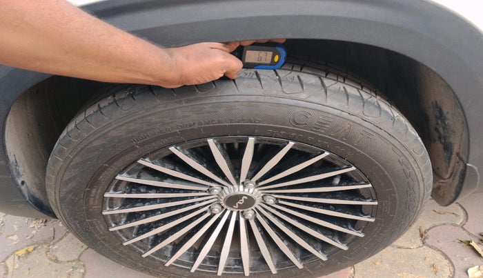 2020 KIA SELTOS HTE 1.5 PETROL, Petrol, Manual, 12,160 km, tyre