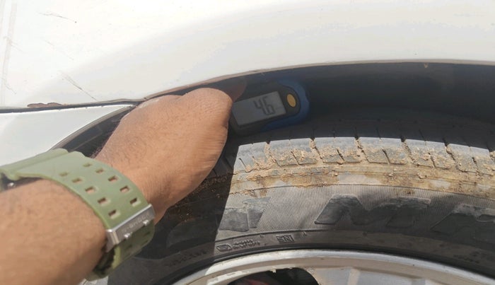 2009 Hyundai Verna VGT CRDI SX 1.5, Diesel, Manual, 2,17,427 km, tyre