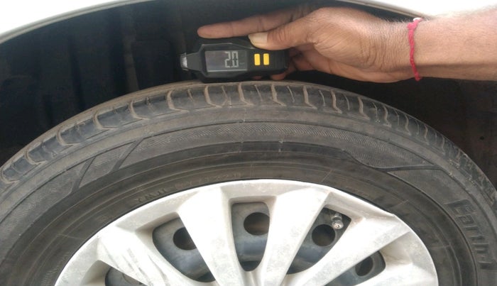 2016 Maruti Swift Dzire VDI, Diesel, Manual, 1,19,159 km, tyre