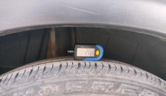 2023 Maruti XL6 ZETA CNG, CNG, Manual, 23,692 km, tyre