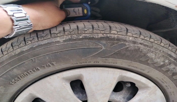 2012 Hyundai i10 MAGNA 1.1, CNG, Manual, 1,07,616 km, tyre