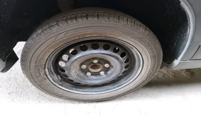 2020 Maruti Vitara Brezza VXI AT SHVS, Petrol, Automatic, 50,977 km, tyre