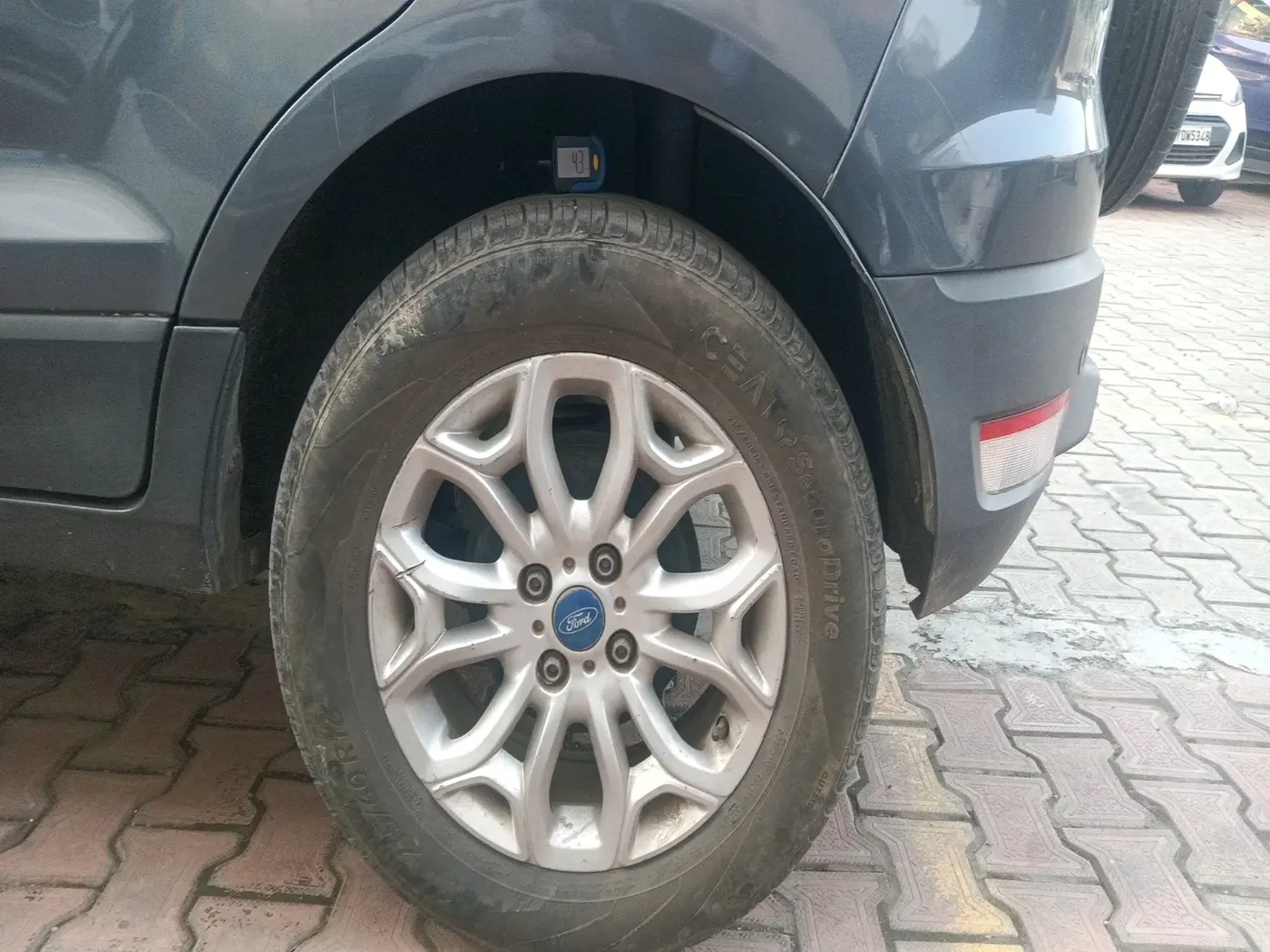 2015 Ford Ecosport TITANIUM 1.5L DIESEL, Diesel, Manual, 97,058 km, tyre