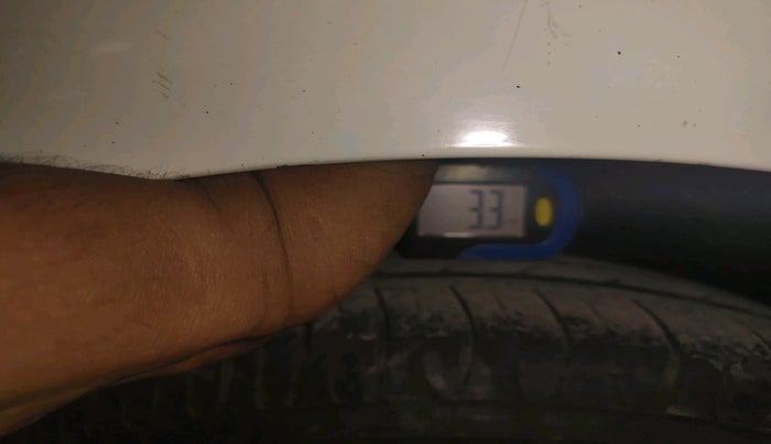 2018 Hyundai Xcent S 1.2, CNG, Manual, 1,12,536 km, tyre