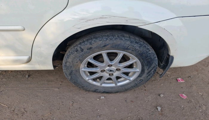 2013 Mahindra Verito 1.5 D2, Diesel, Manual, 51,820 km, tyre