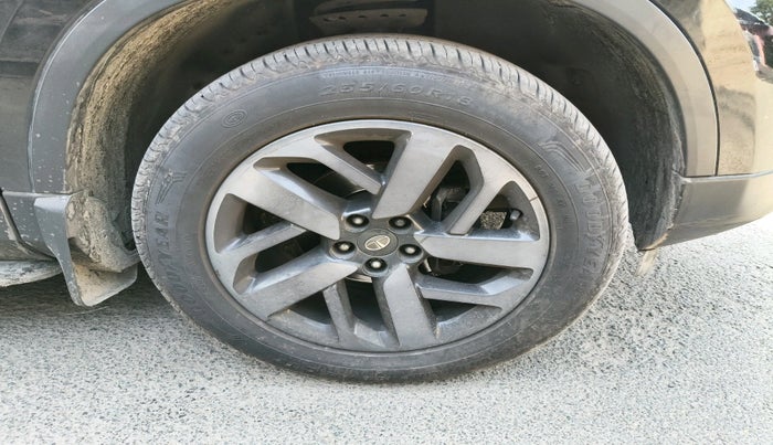 2022 Tata Harrier XZA PLUS 2.0L DARK EDITION, Diesel, Automatic, 69,925 km, tyre