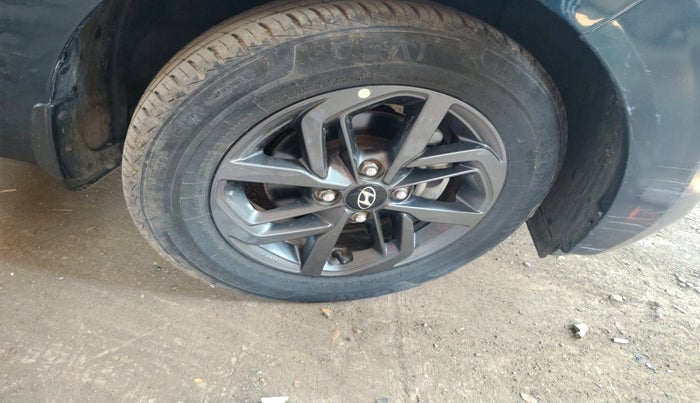 2020 Hyundai GRAND I10 NIOS SPORTZ AMT 1.2 KAPPA VTVT, Petrol, Automatic, 22,329 km, tyre