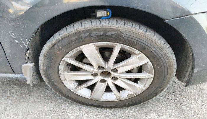 2017 Volkswagen Polo HIGHLINE1.5L, Diesel, Manual, 90,200 km, tyre