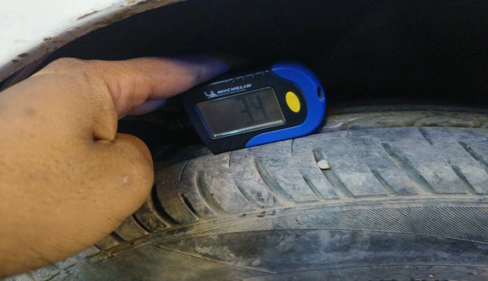 2011 Tata Indica Vista TERRA TDI, Diesel, Manual, 2,53,231 km, tyre