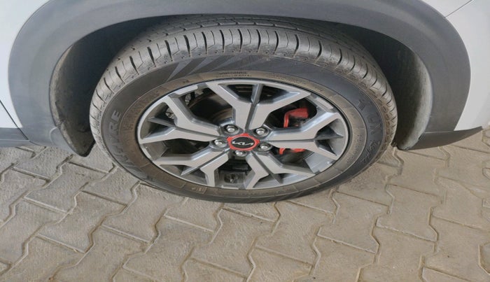 2023 KIA SELTOS GTX PLUS 1.5 DIESEL AT, Diesel, Automatic, 1,01,557 km, tyre