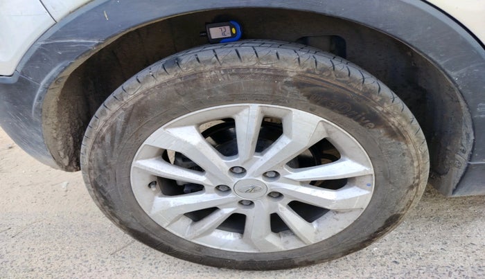 2019 Mahindra XUV300 W8 1.5 DIESEL, Diesel, Manual, 1,10,958 km, tyre