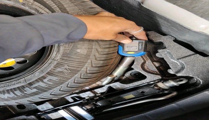 2020 Tata TIGOR XZ PETROL, Petrol, Manual, 28,945 km, tyre